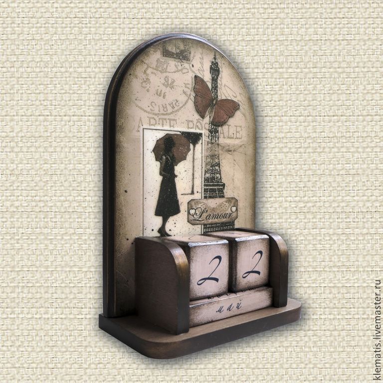 Календарь из смолы и экокерамики